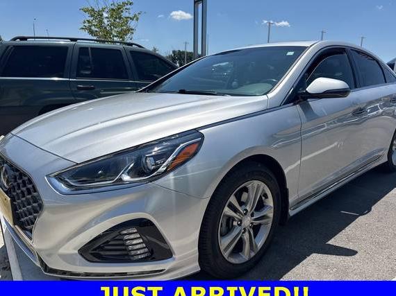 HYUNDAI SONATA 2018 5NPE34AF9JH672196 image
