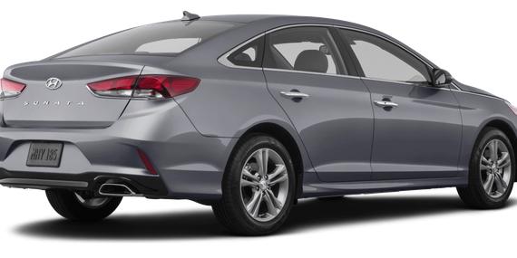HYUNDAI SONATA 2018 5NPE34AF2JH630324 image