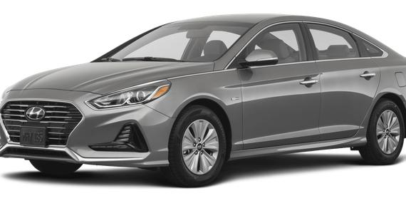 HYUNDAI SONATA 2018 KMHE34L34JA087340 image