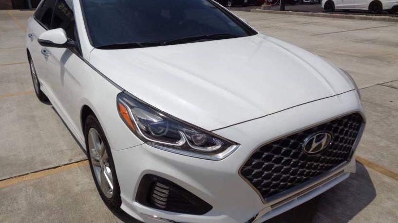 HYUNDAI SONATA 2018 5NPE34AF1JH612378 image