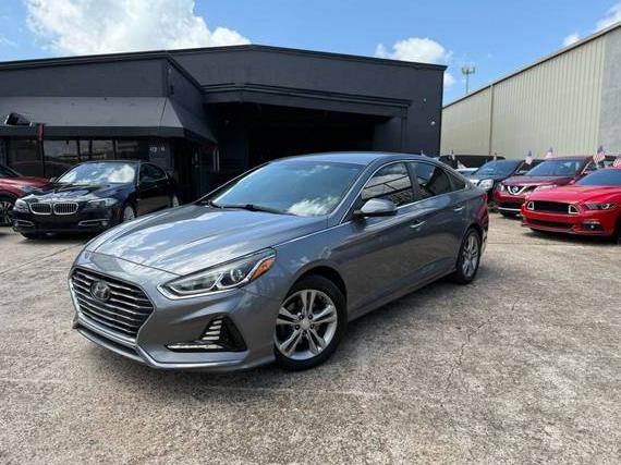 HYUNDAI SONATA 2018 5NPE34AF9JH623399 image