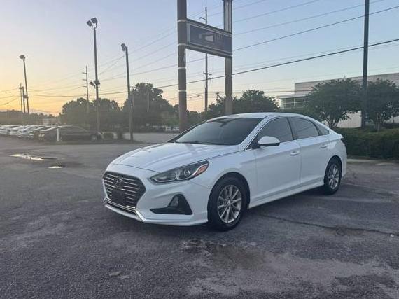HYUNDAI SONATA 2018 5NPE24AF4JH668740 image