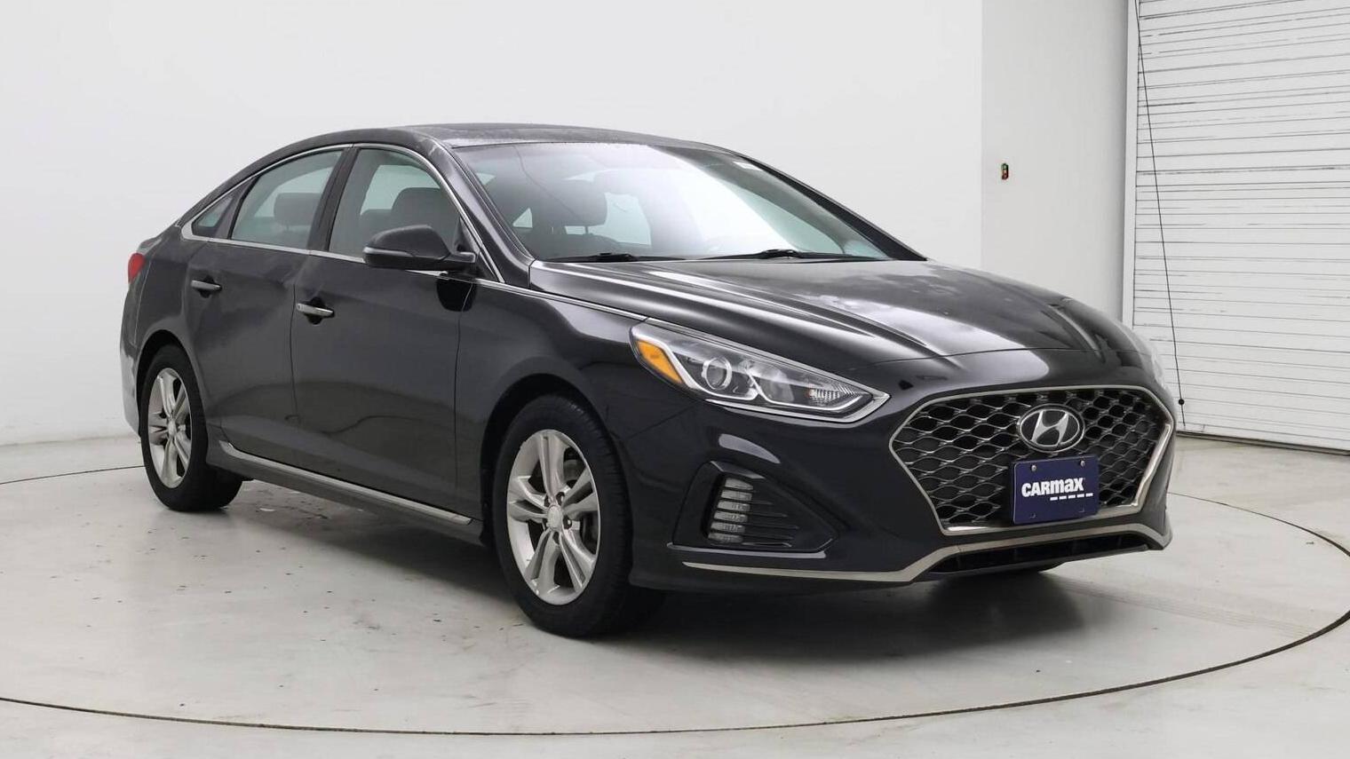 HYUNDAI SONATA 2018 5NPE34AF2JH627455 image