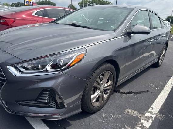 HYUNDAI SONATA 2018 5NPE34AF6JH651063 image