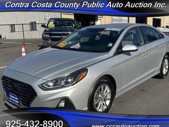 HYUNDAI SONATA 2018 5NPE24AA5JH684871 image
