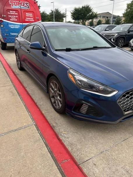 HYUNDAI SONATA 2018 5NPE34AB8JH662224 image