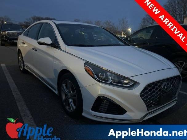 HYUNDAI SONATA 2018 5NPE34AF0JH661202 image