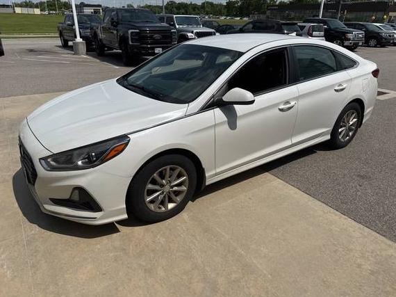 HYUNDAI SONATA 2018 5NPE24AF4JH698837 image
