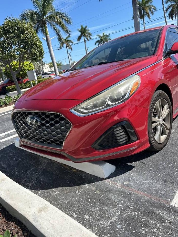 HYUNDAI SONATA 2018 5NPE34AF5JH638028 image