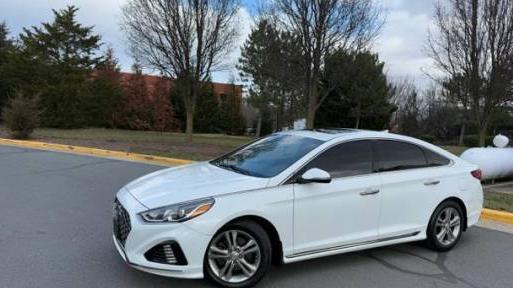 HYUNDAI SONATA 2018 5NPE34AF3JH684893 image