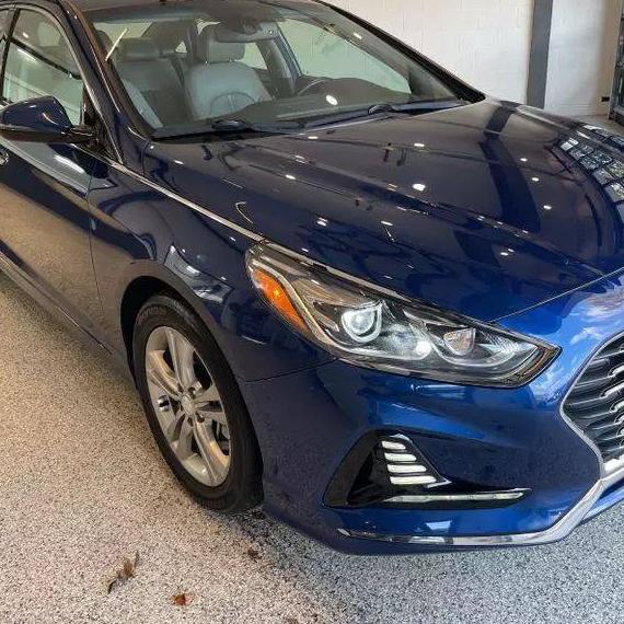 HYUNDAI SONATA 2018 5NPE34AF7JH619884 image