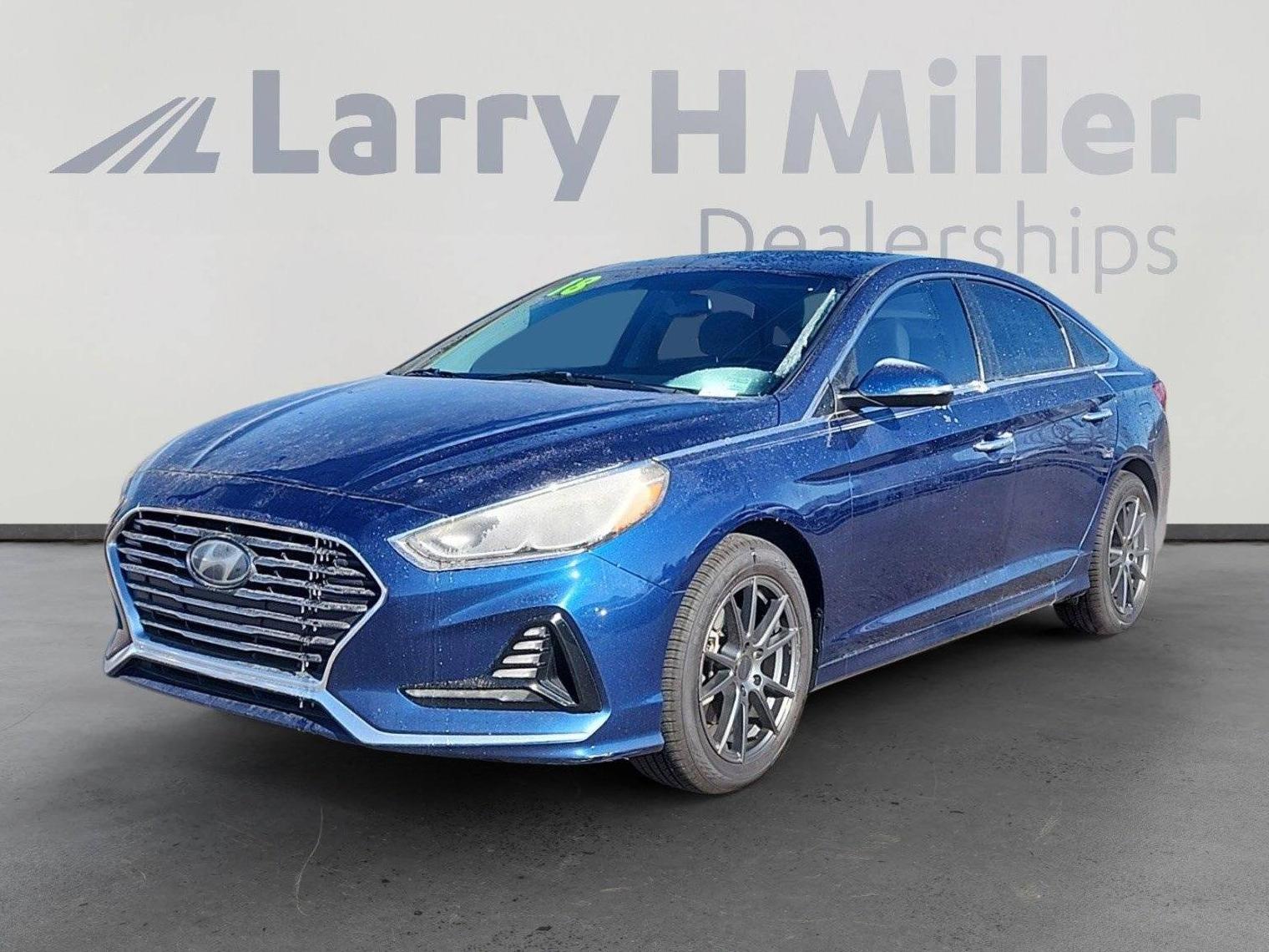 HYUNDAI SONATA 2018 5NPE34AF3JH656981 image