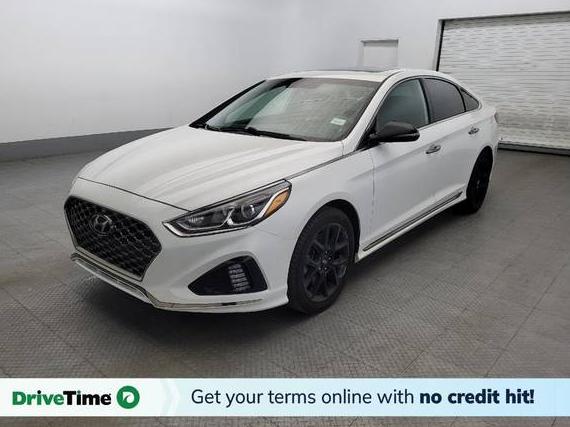 HYUNDAI SONATA 2018 5NPE34AB1JH682430 image