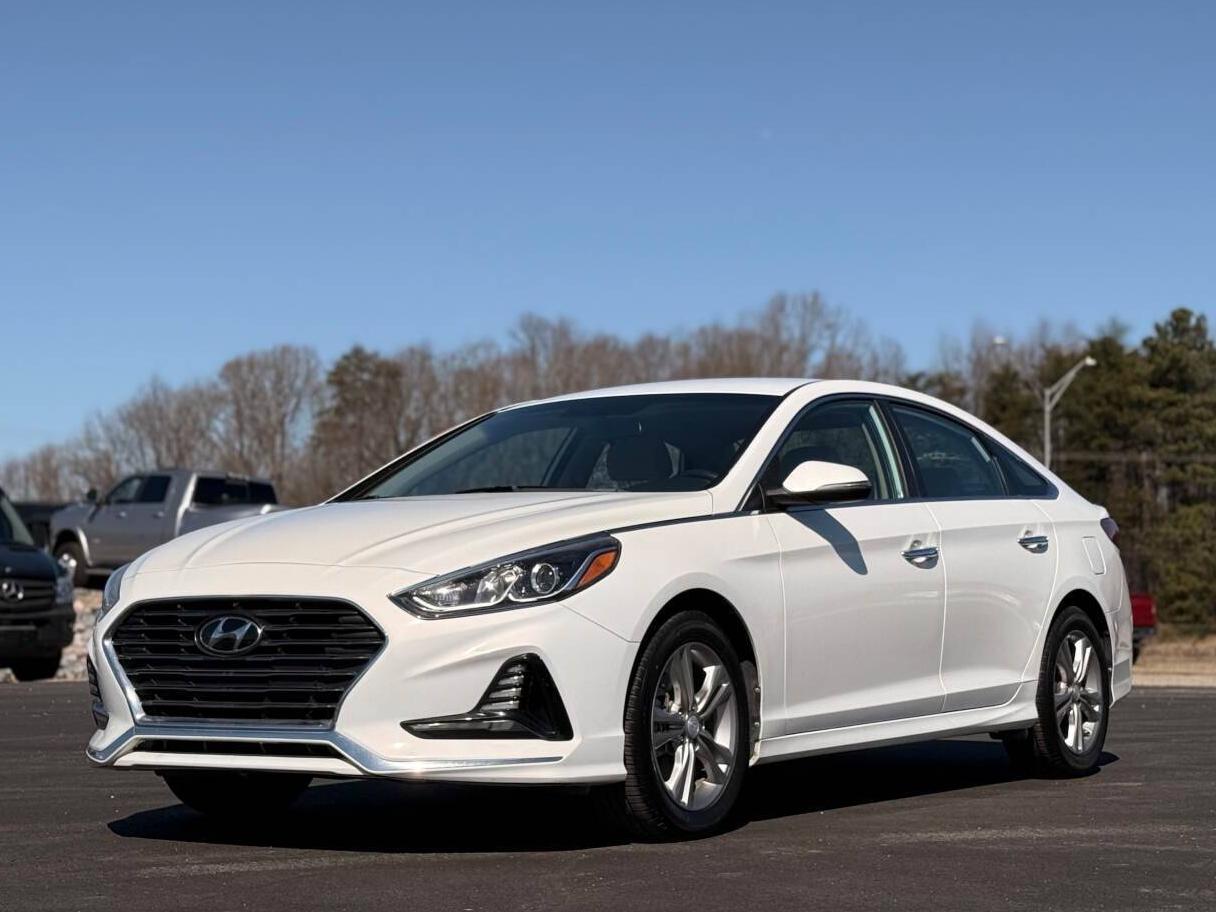 HYUNDAI SONATA 2018 5NPE34AF0JH665993 image