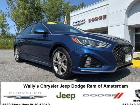 HYUNDAI SONATA 2018 5NPE34AF0JH685984 image
