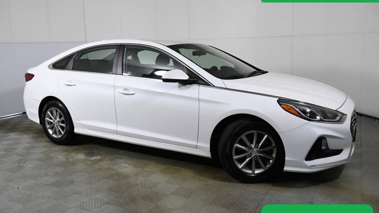 HYUNDAI SONATA 2018 5NPE24AA5JH679945 image