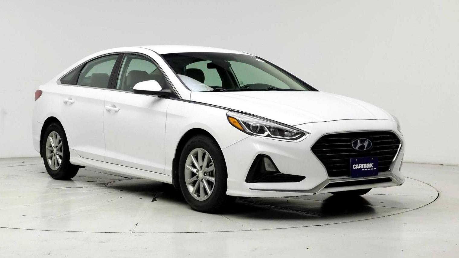 HYUNDAI SONATA 2018 5NPE24AF1JH631533 image