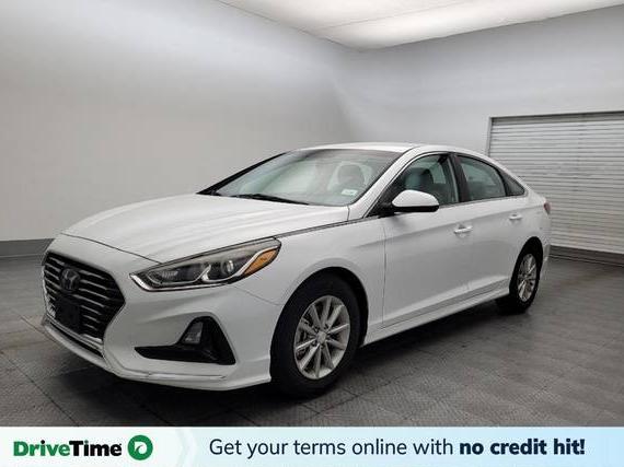 HYUNDAI SONATA 2018 5NPE24AA4JH692377 image
