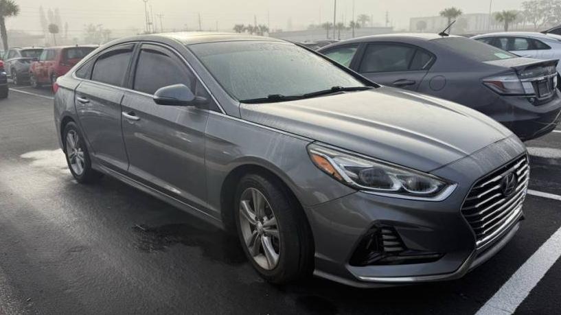 HYUNDAI SONATA 2018 5NPE34AF0JH627759 image