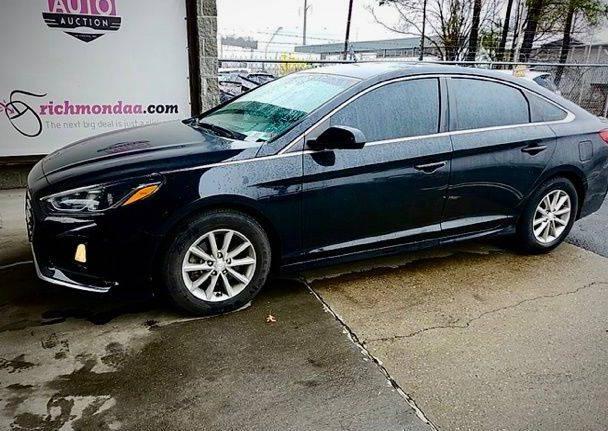 HYUNDAI SONATA 2018 5NPE24AA3JH681967 image