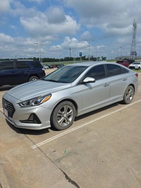 HYUNDAI SONATA 2018 5NPE34AF2JH671035 image