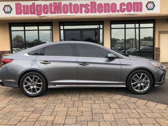 HYUNDAI SONATA 2018 5NPE34AB8JH665382 image