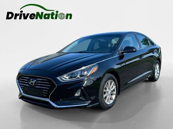 HYUNDAI SONATA 2018 5NPE24AF3JH694214 image