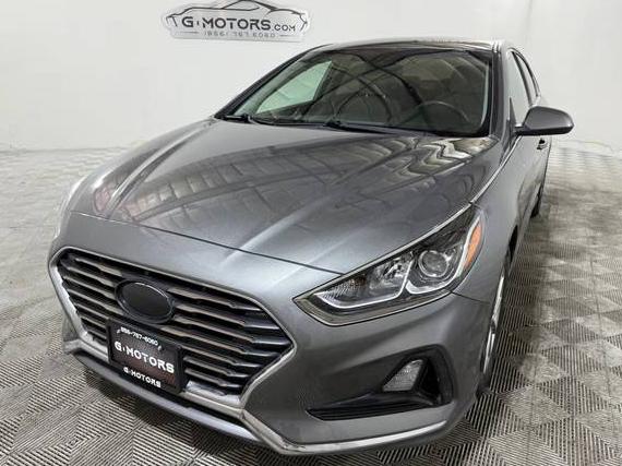 HYUNDAI SONATA 2018 5NPE24AA5JH685678 image