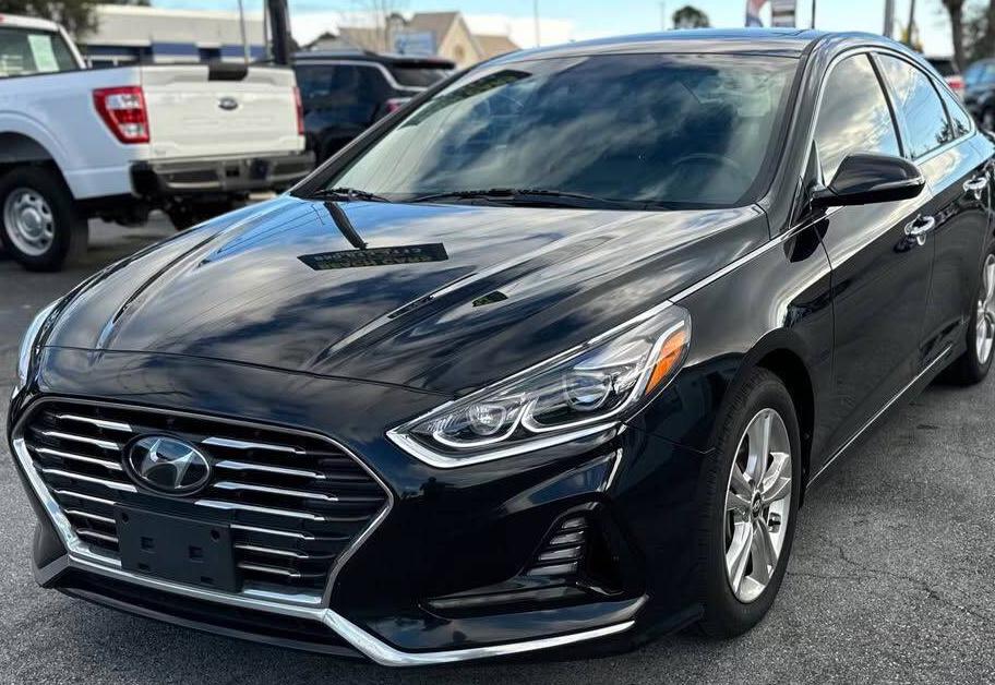 HYUNDAI SONATA 2018 5NPE34AF4JH600497 image