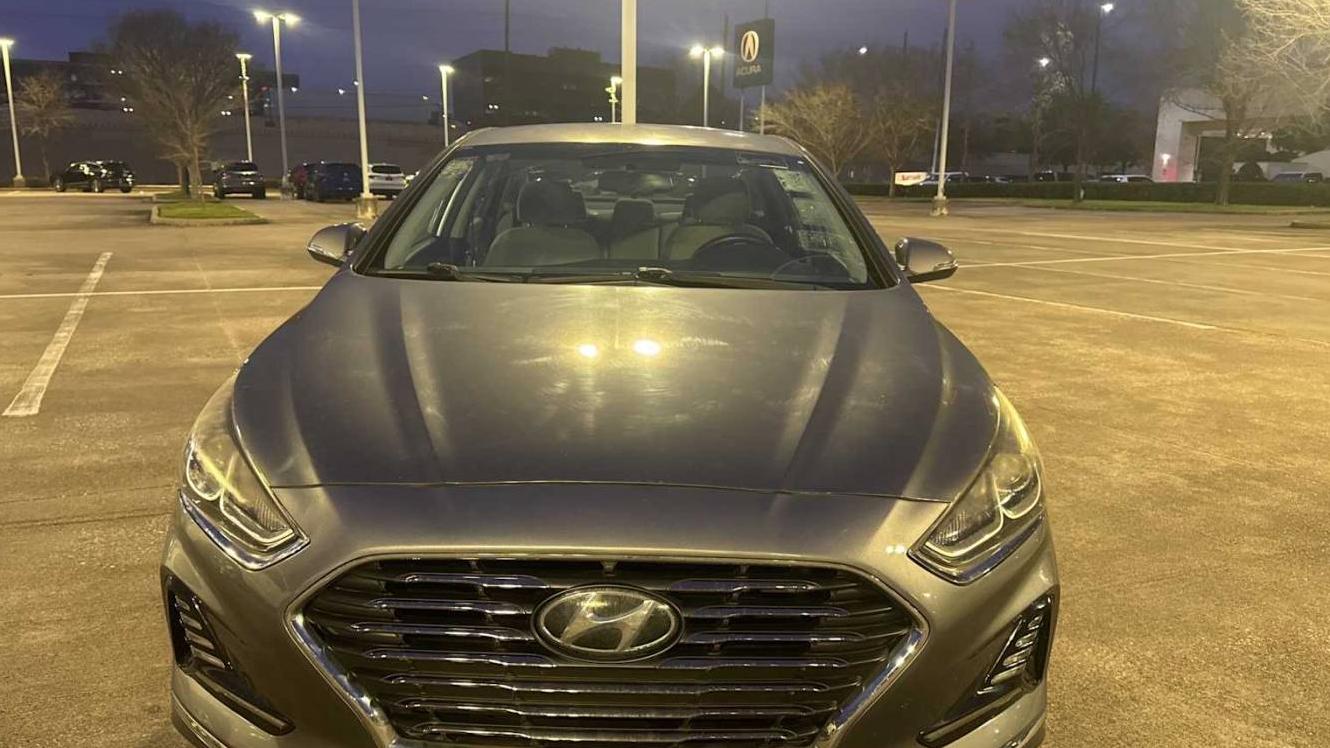 HYUNDAI SONATA 2018 5NPE34AF6JH630861 image