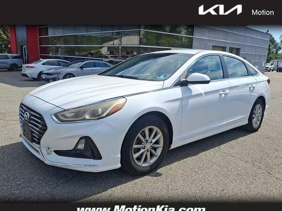 HYUNDAI SONATA 2018 5NPE24AF8JH710746 image