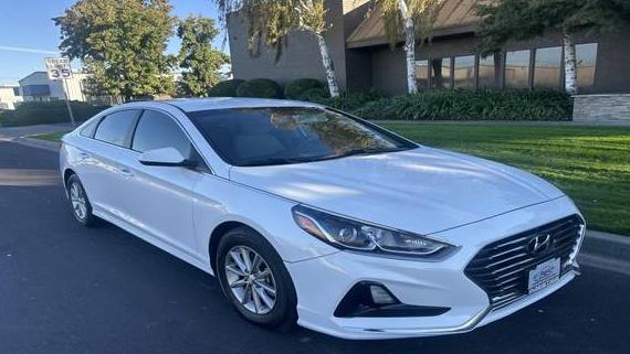 HYUNDAI SONATA 2018 5NPE24AF8JH682673 image