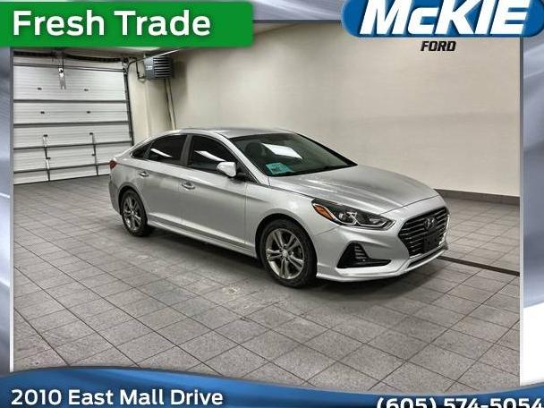 HYUNDAI SONATA 2018 5NPE34AF8JH596728 image