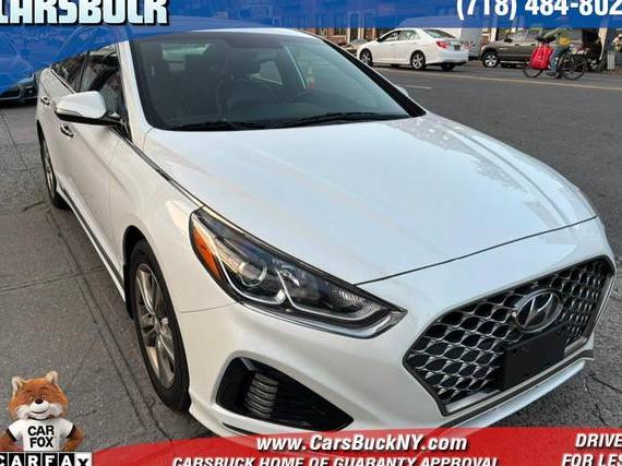 HYUNDAI SONATA 2018 5NPE34AF7JH679809 image