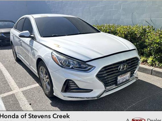 HYUNDAI SONATA 2018 5NPE34AF3JH629490 image