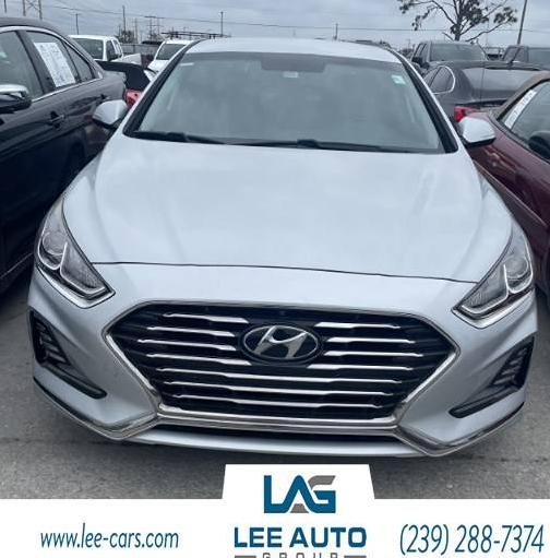 HYUNDAI SONATA 2018 KMHE24L39JA078684 image