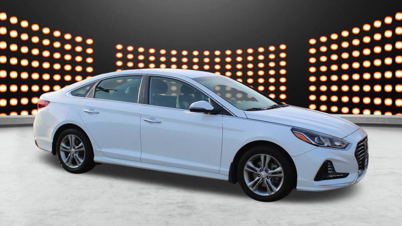 HYUNDAI SONATA 2018 5NPE34AF2JH647236 image