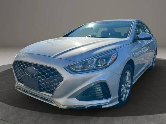HYUNDAI SONATA 2018 5NPE34AF8JH726975 image HYUNDAI SONATA 2018 5NPE34AF8JH726975 image