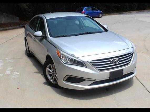 HYUNDAI SONATA 2017 5NPE24AFXHH507903 image HYUNDAI SONATA 2017 5NPE24AFXHH507903 image