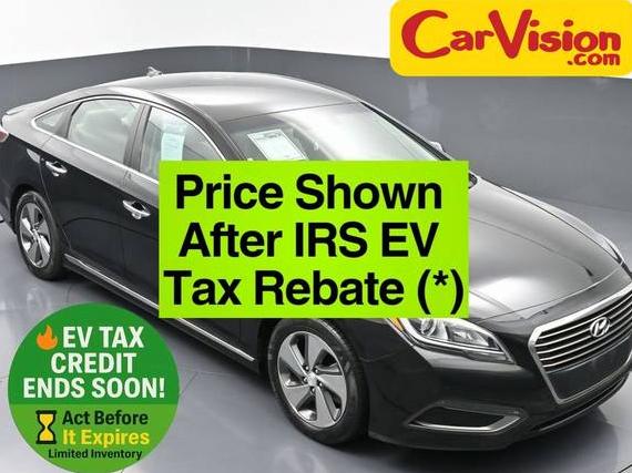 HYUNDAI SONATA 2017 KMHE14L24HA066818 image