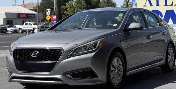 HYUNDAI SONATA 2017 KMHE24L1XHA046724 image HYUNDAI SONATA 2017 KMHE24L1XHA046724 image