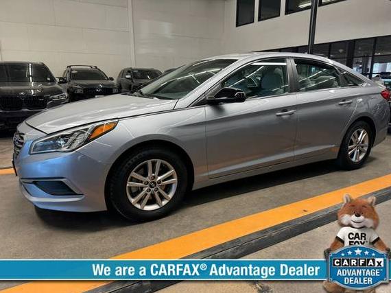 HYUNDAI SONATA 2017 5NPE24AF7HH553401 image