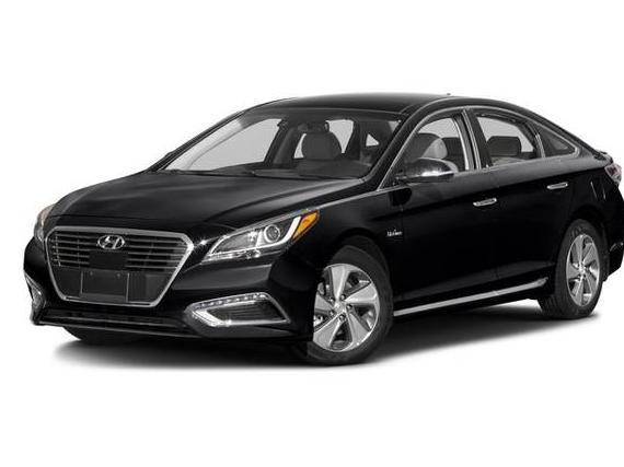HYUNDAI SONATA 2017 KMHE34L34HA063422 image