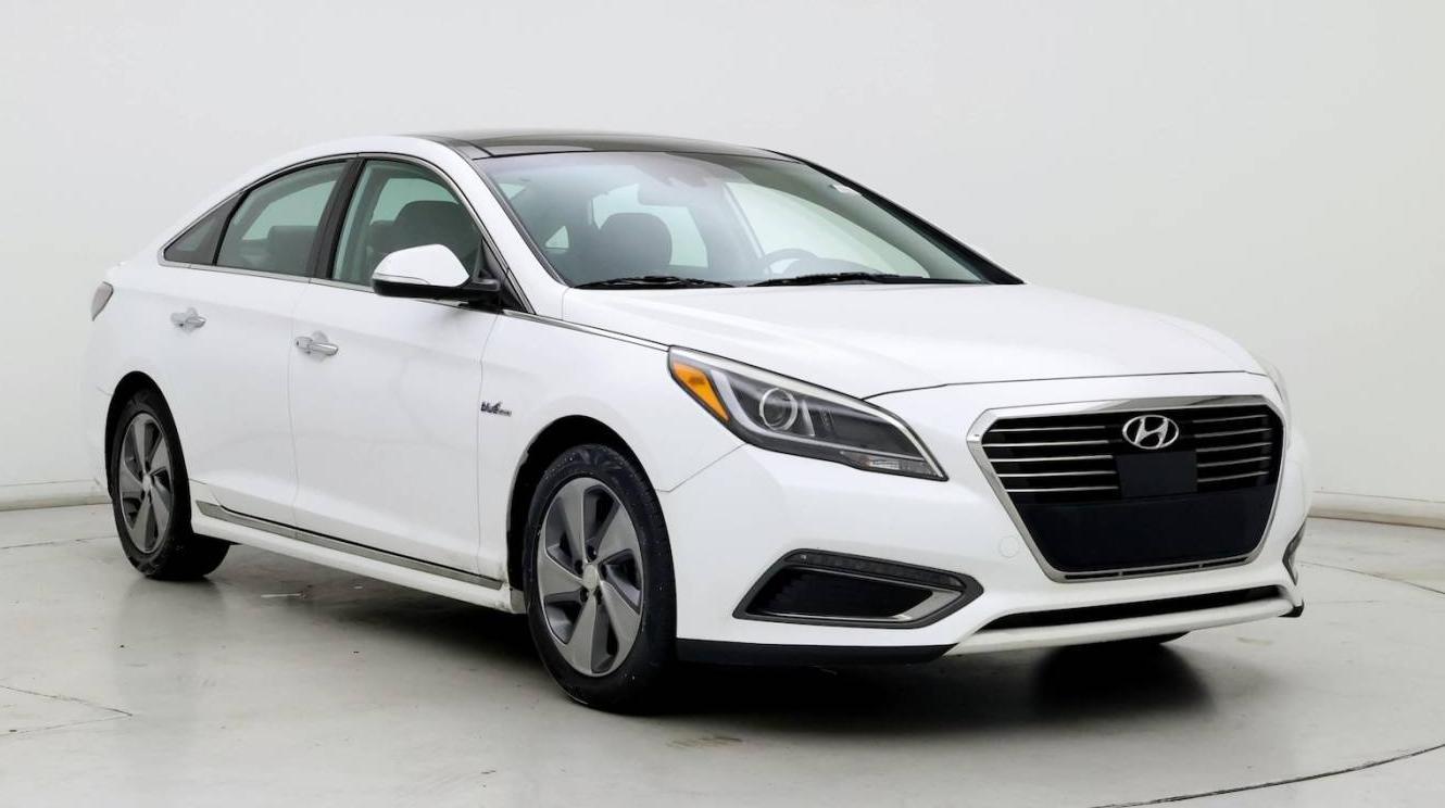 HYUNDAI SONATA 2017 KMHE34L17HA060240 image