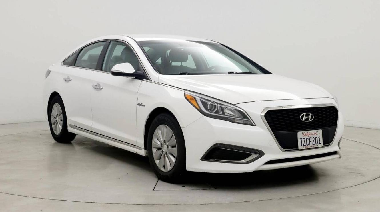 HYUNDAI SONATA 2017 KMHE24L33HA065018 image