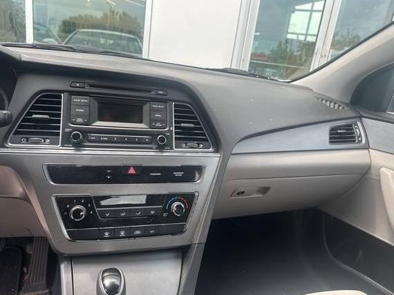HYUNDAI SONATA 2017 5NPE24AF8HH474593 image