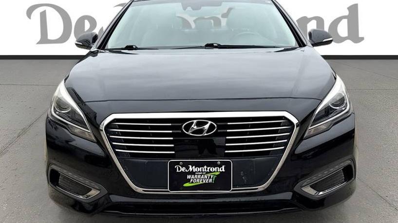 HYUNDAI SONATA 2017 KMHE34L18HA051725 image