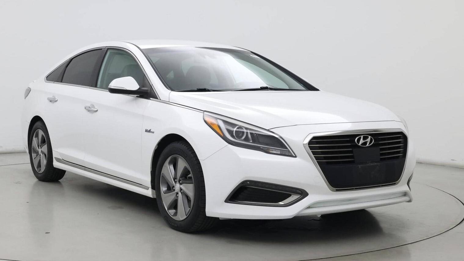 HYUNDAI SONATA 2017 KMHE54L29HA071324 image