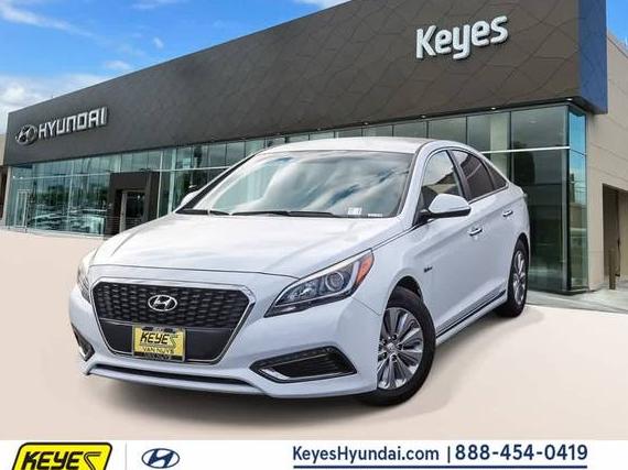 HYUNDAI SONATA 2017 KMHE24L38HA061109 image