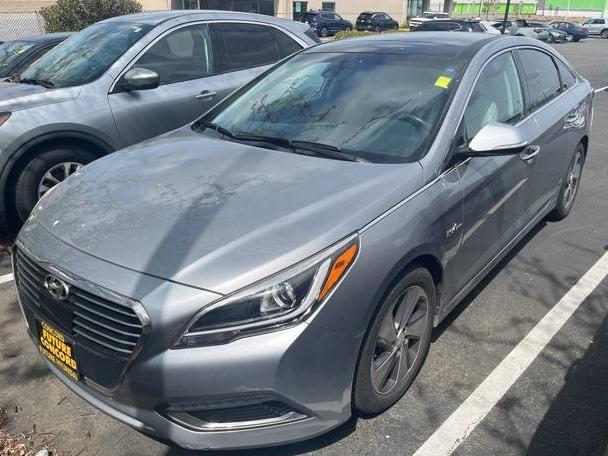HYUNDAI SONATA 2017 KMHE34L15HA043873 image